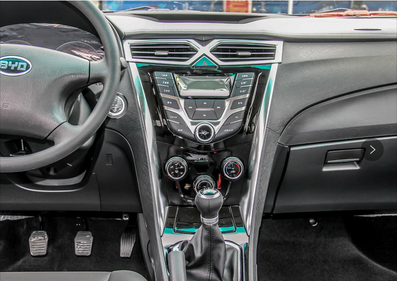 比亞迪汽車內(nèi)飾