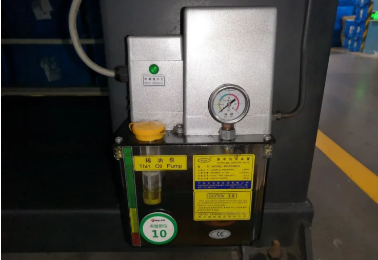 加油部位油位可見