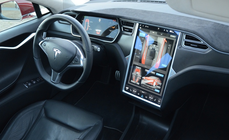 特斯拉汽車內(nèi)飾